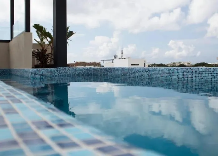 Beachside & Jacuzzi Bliss Vakantiehuis