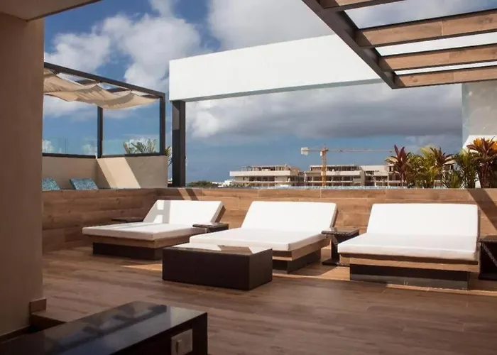 Holiday home Beachside & Jacuzzi Bliss